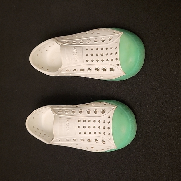 Native Kids Slip on Shoe Size C9 - Picture 3 of 6